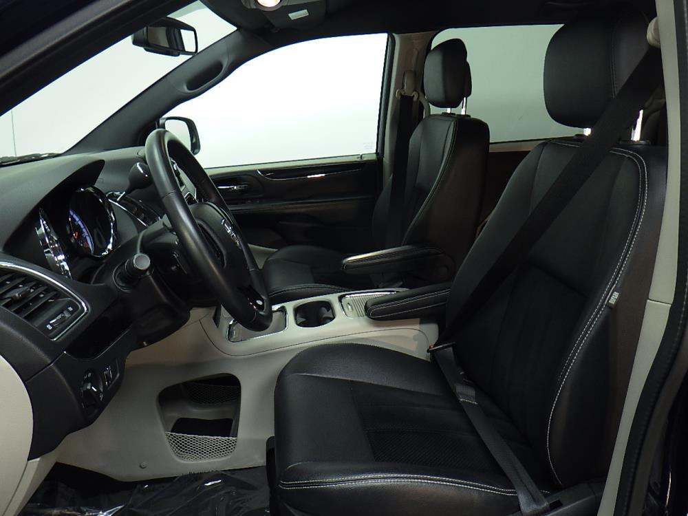 2016 Dodge Grand Caravan - Driver Front Seat