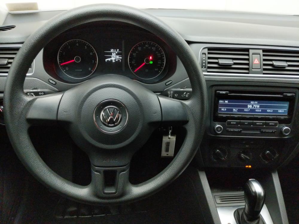 2014 Volkswagen Jetta - Driver Dash