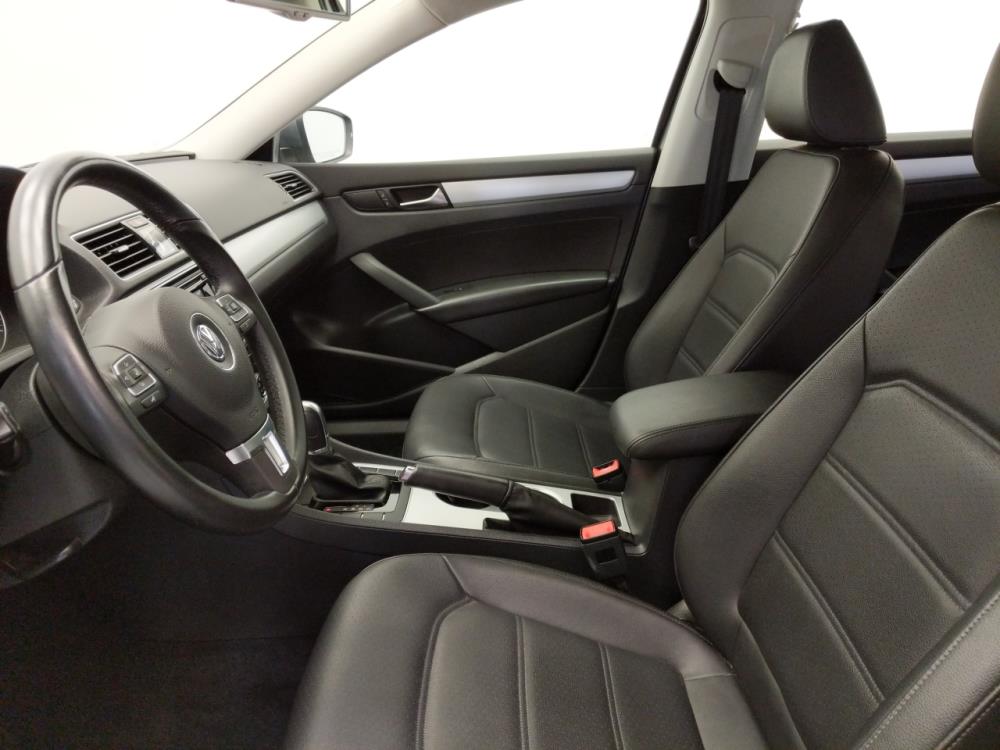 2013 Volkswagen Passat - Driver Front Seat