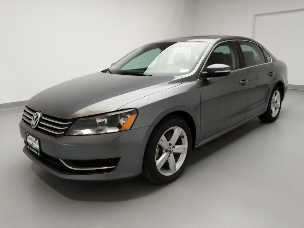 2013 Volkswagen Passat - Driver Front Bumper