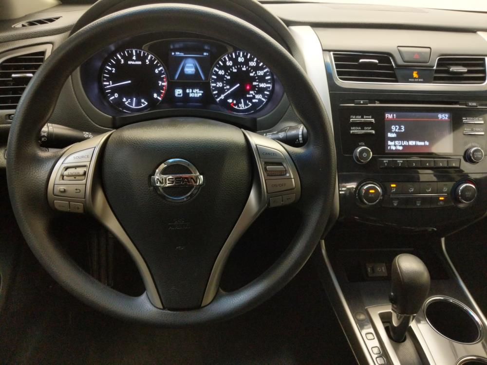 2014 Nissan Altima - Driver Dash