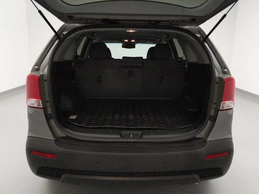 2012 Kia Sorento - Trunk