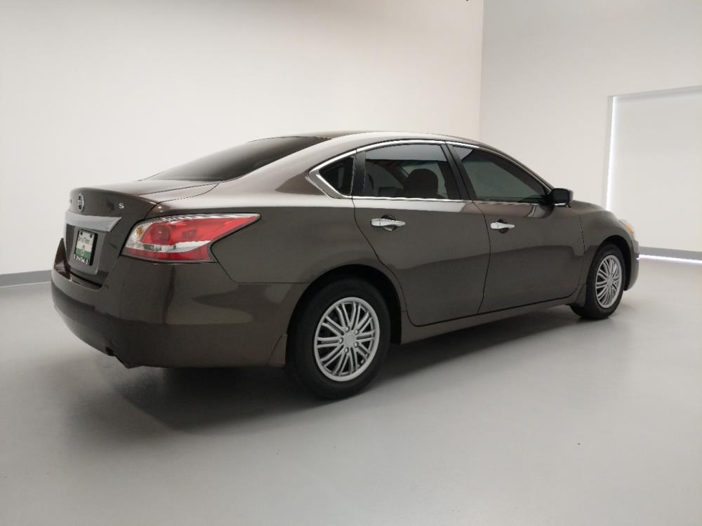 2015 Nissan Altima - Driver Rear Side