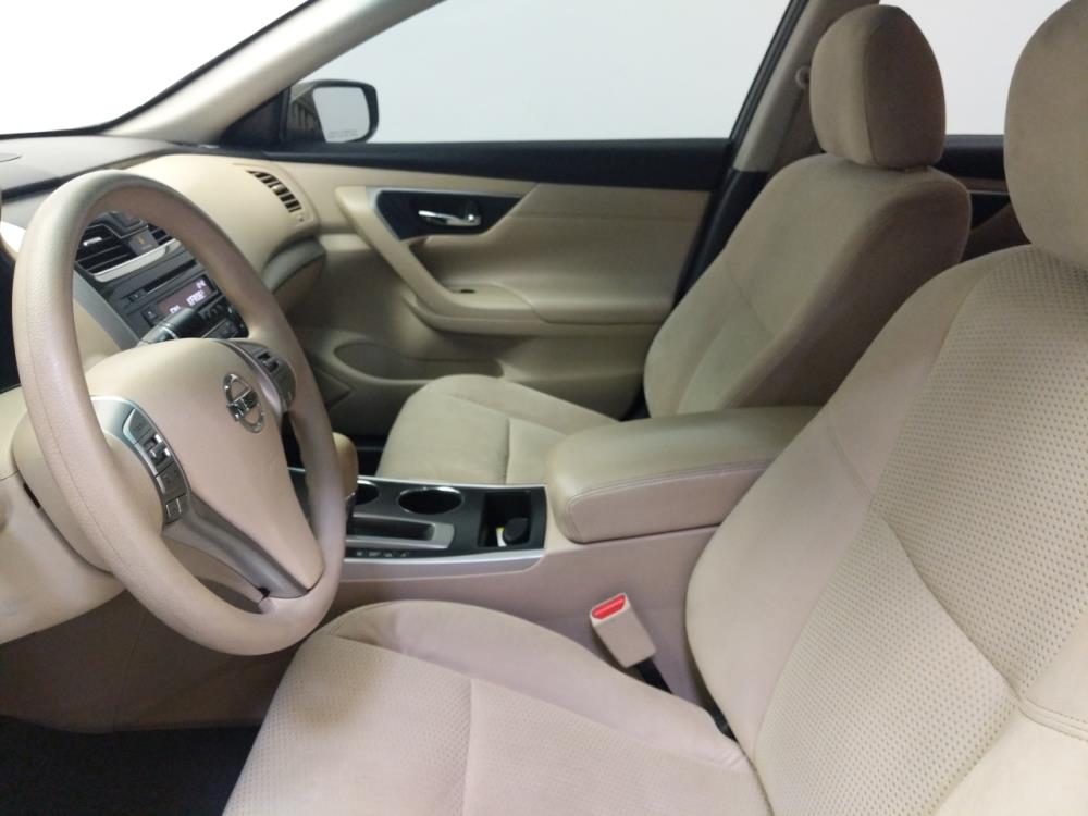 2015 Nissan Altima - Driver Front Seat