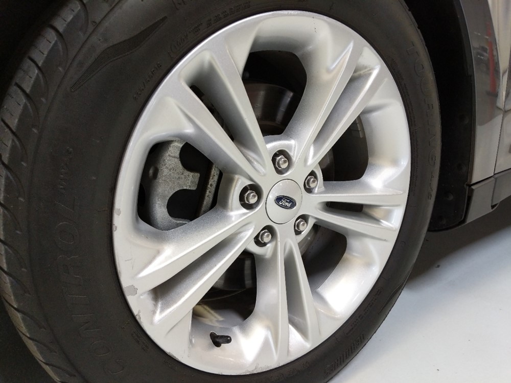 2013 Ford Taurus - Wheel