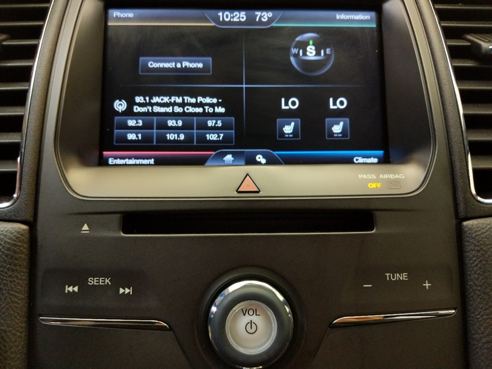 2013 Ford Taurus - Stereo Package