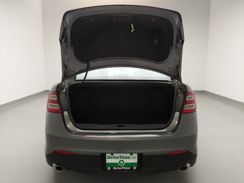 2013 Ford Taurus - Trunk