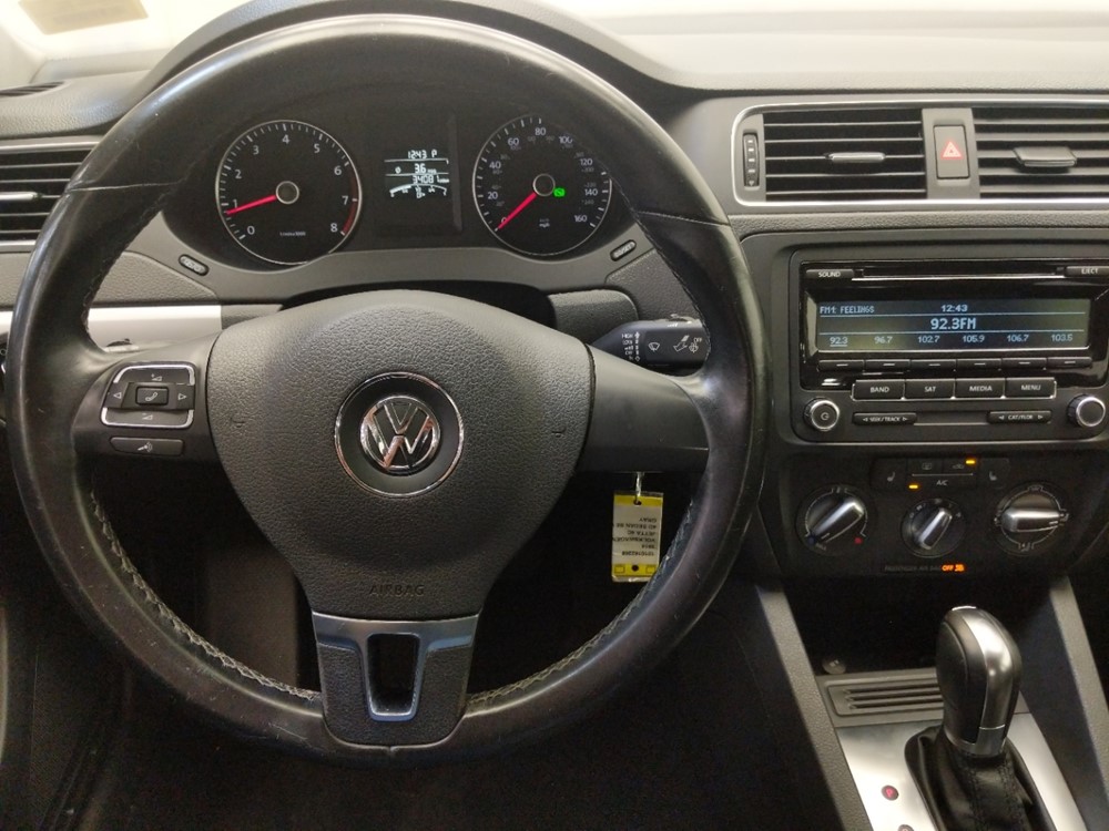 2014 Volkswagen Jetta - Driver Dash