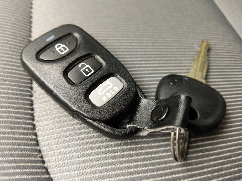 2017 Hyundai Elantra - Keys