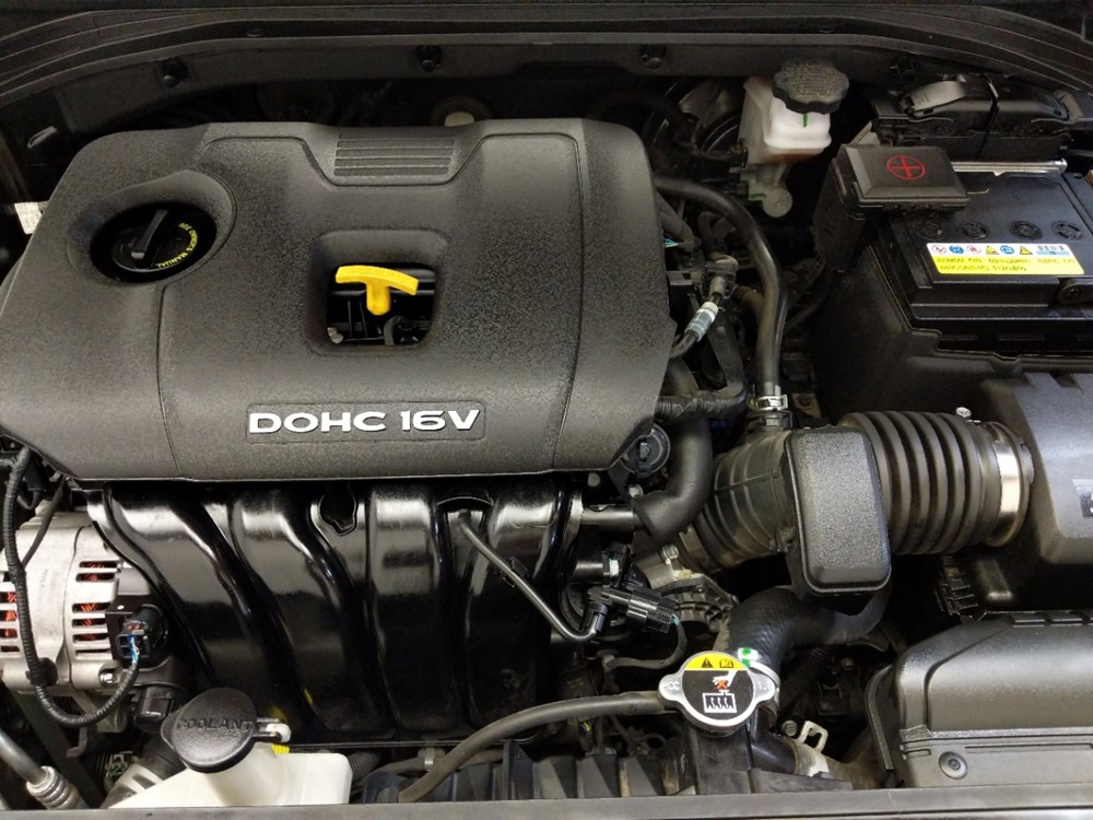 2017 Hyundai Elantra - Engine