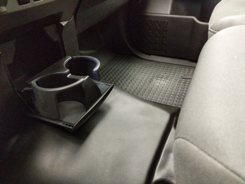 2011 Nissan Titan - Center Console/Cup Holders