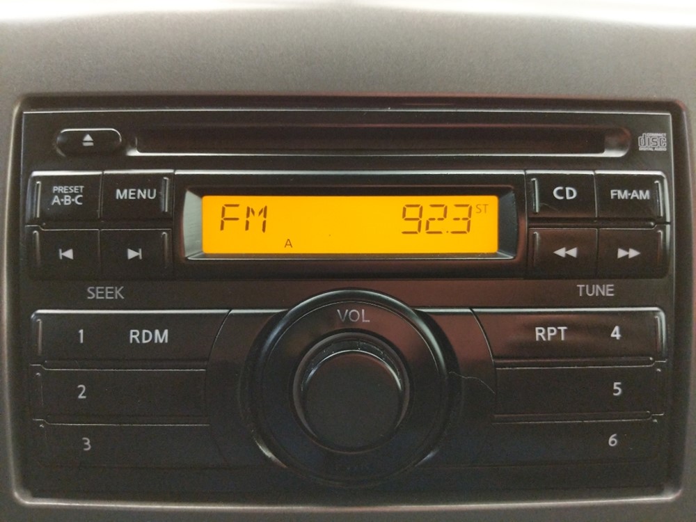 2011 Nissan Titan - Stereo Package