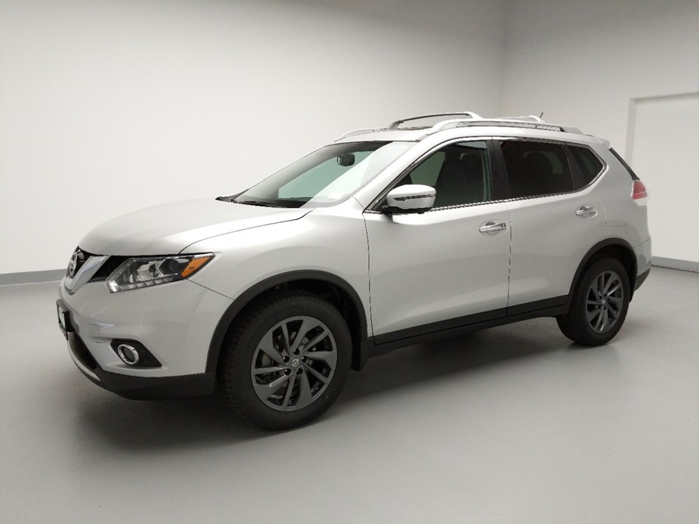 2016 Nissan Rogue - Driver Front Side