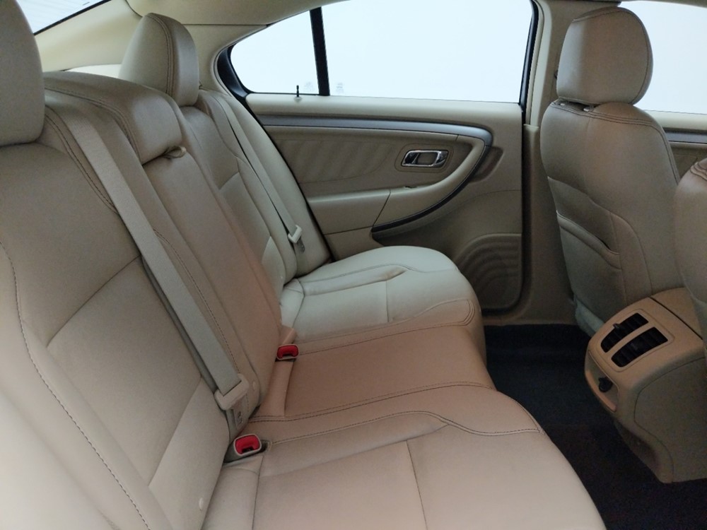 2015 Ford Taurus - Passenger Rear Seat