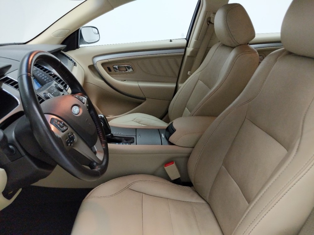2015 Ford Taurus - Driver Front Seat