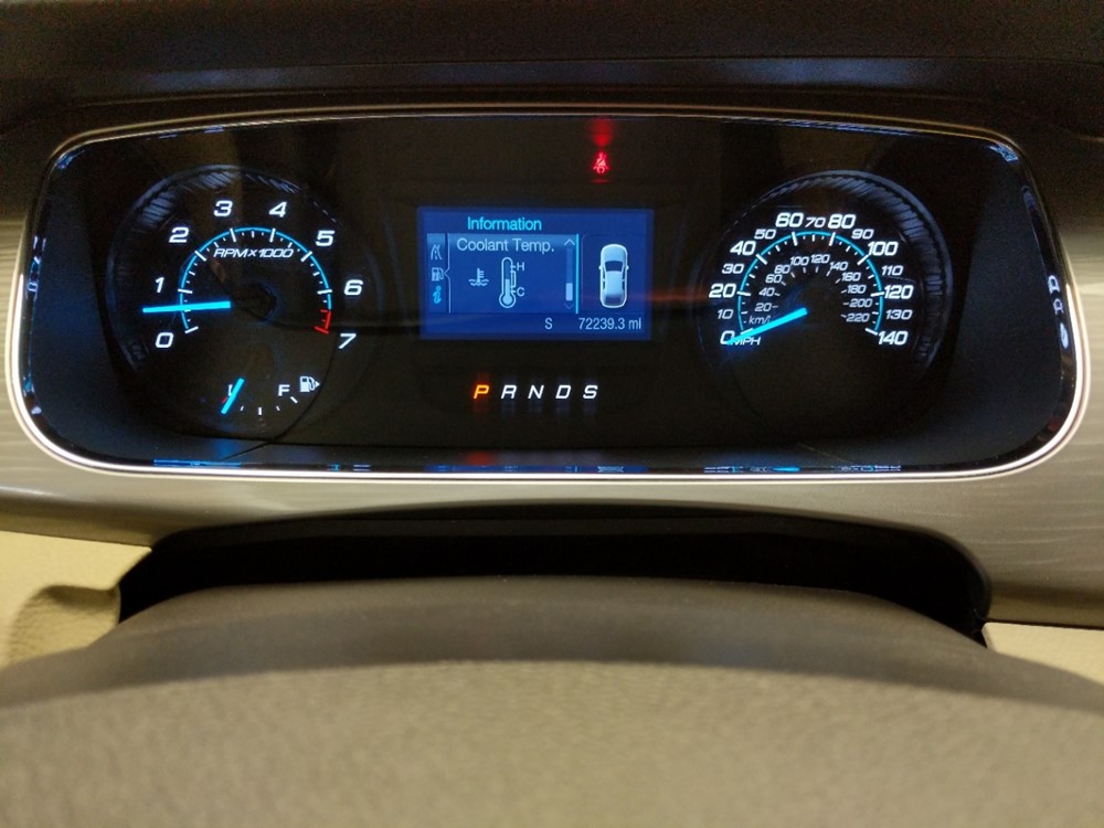 2015 Ford Taurus - Odometer Close Up