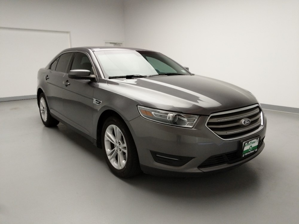 2014 Ford Taurus - Passenger Front Bumper