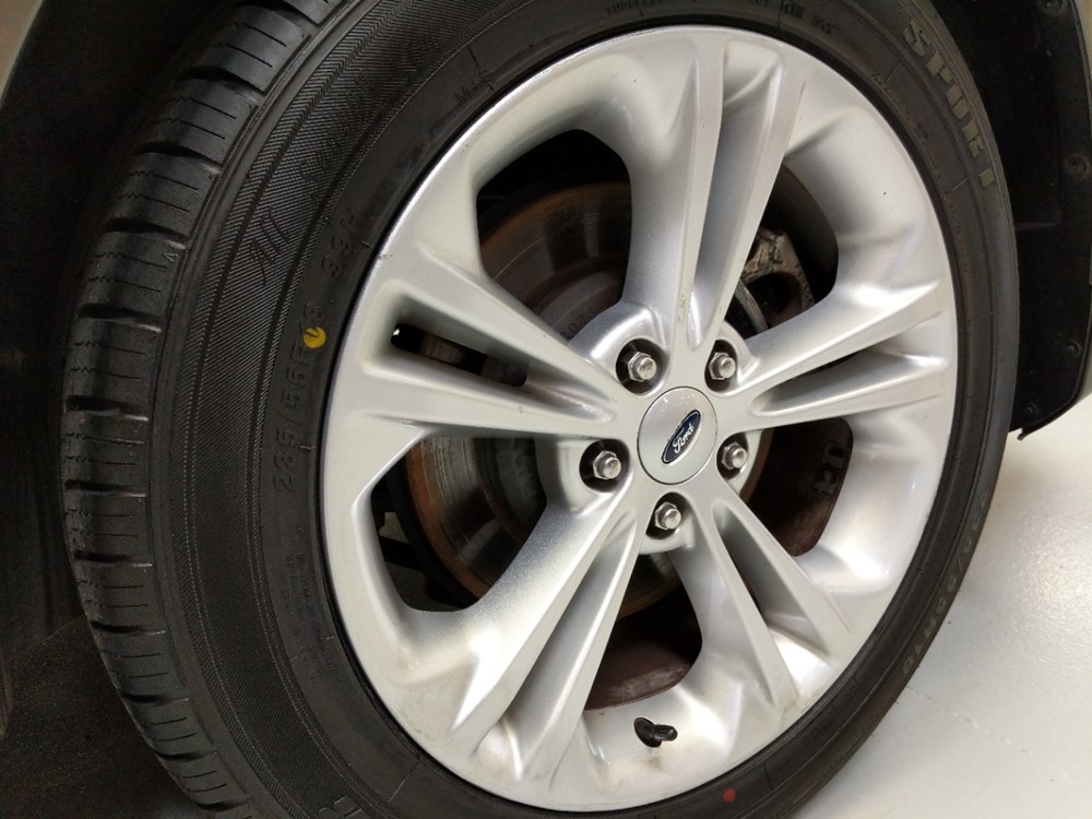 2014 Ford Taurus - Wheel