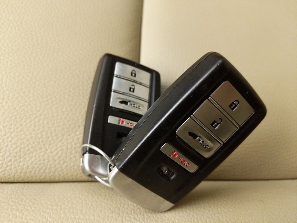 2016 Acura RDX - Keys
