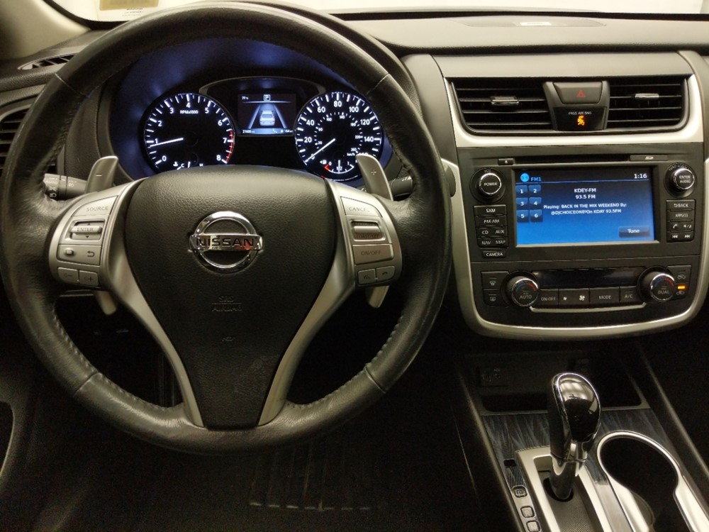 2017 Nissan Altima - Driver Dash