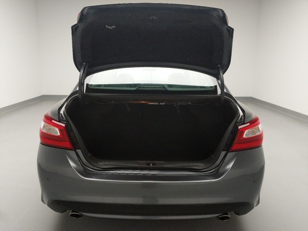 2017 Nissan Altima - Trunk