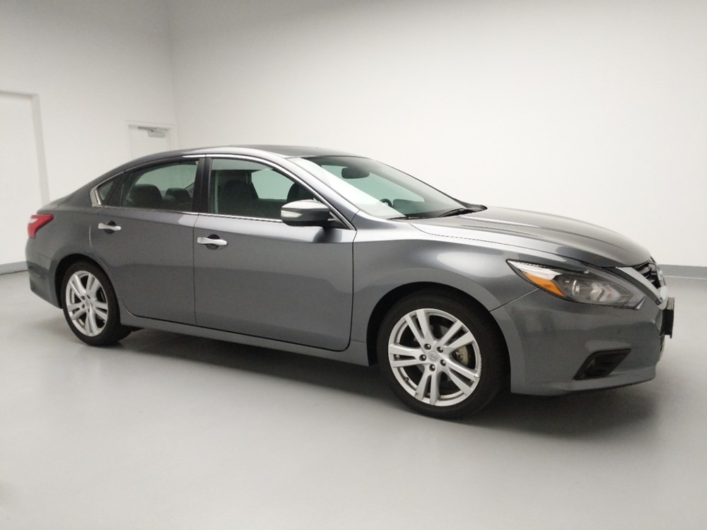 2017 Nissan Altima - Passenger Front Side