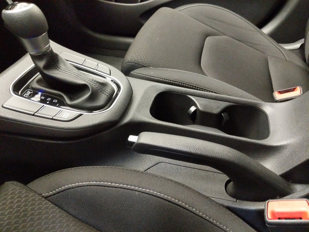 2018 Hyundai Elantra - Center Console/Cup Holders