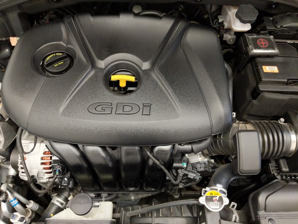 2018 Hyundai Elantra - Engine