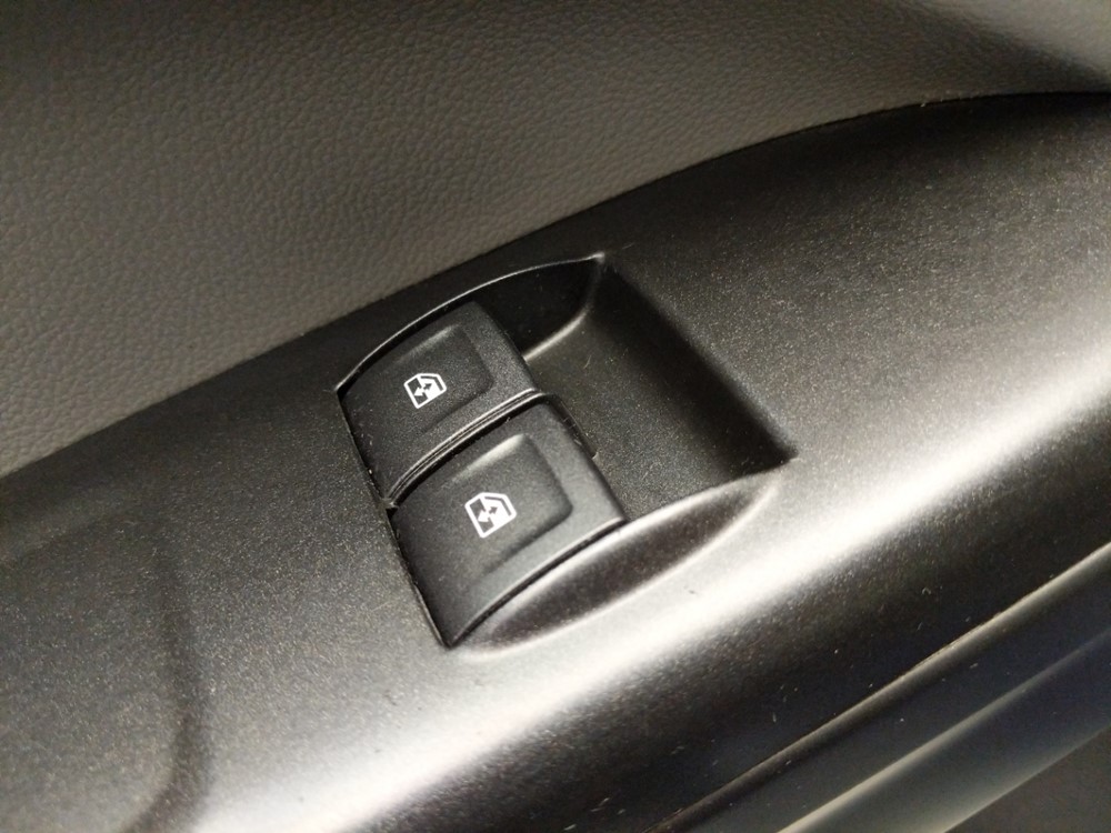 2017 Chevrolet Colorado - Driver Power Windows/Lock Control