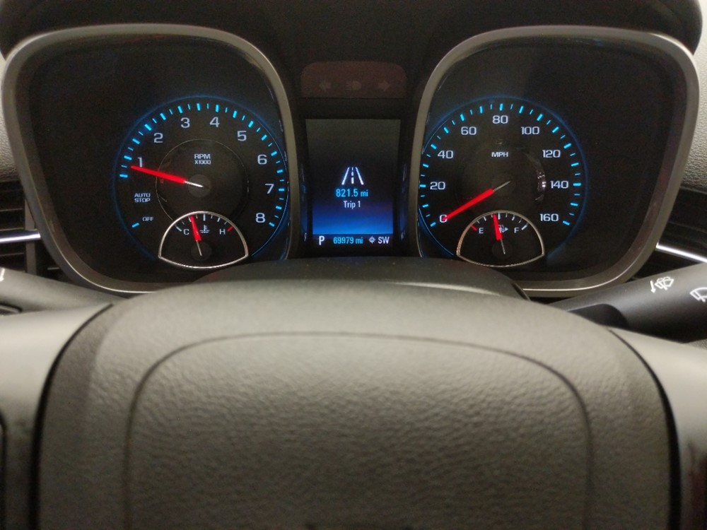 2015 Chevrolet Malibu - Odometer Close Up