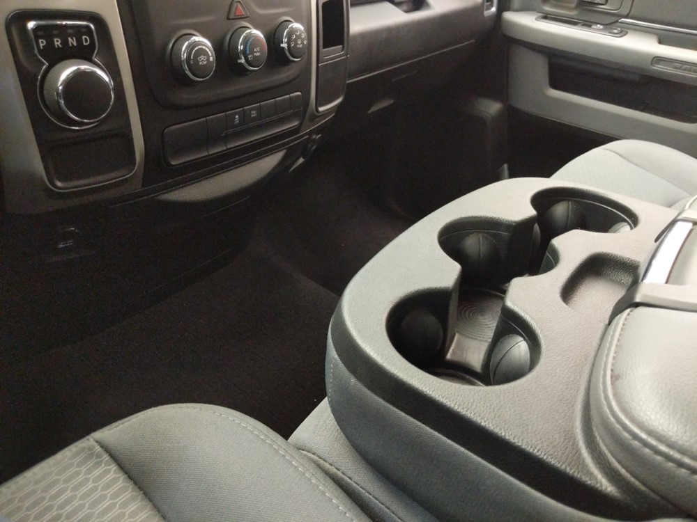 2017 Dodge Ram 1500 - Center Console/Cup Holders