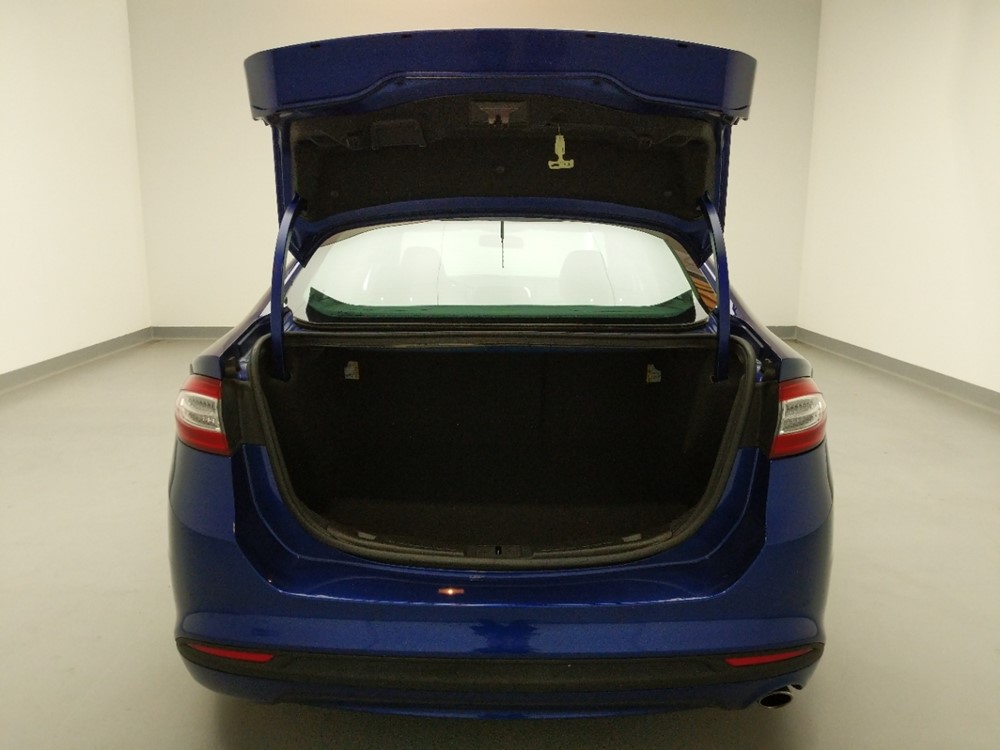 2016 Ford Fusion - Trunk