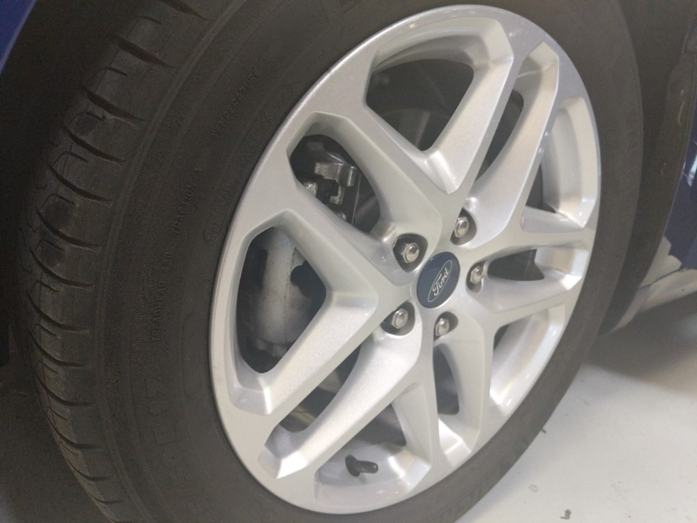 2016 Ford Fusion - Wheel