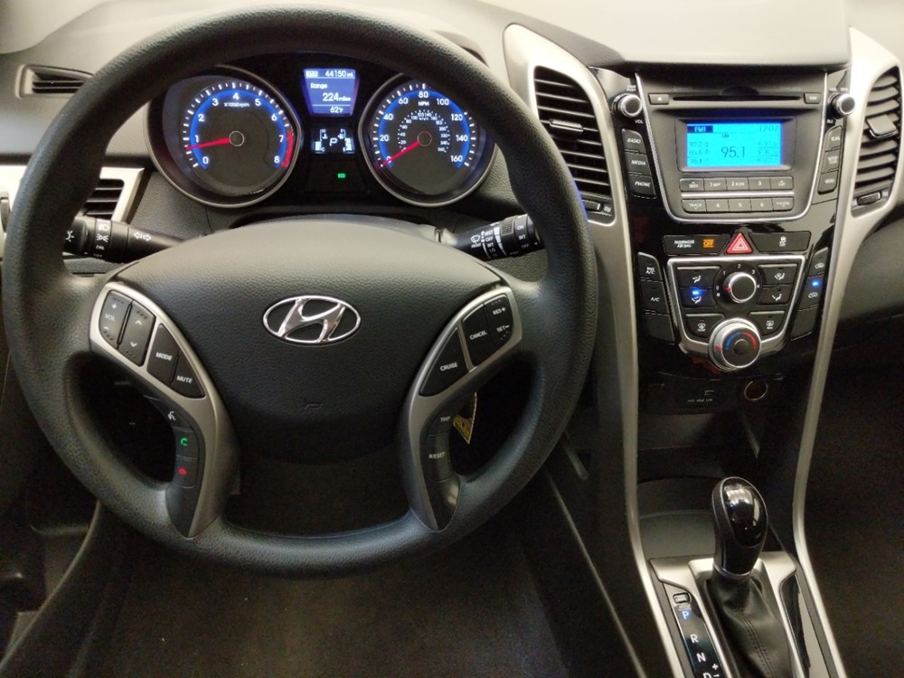2017 Hyundai Elantra - Driver Dash
