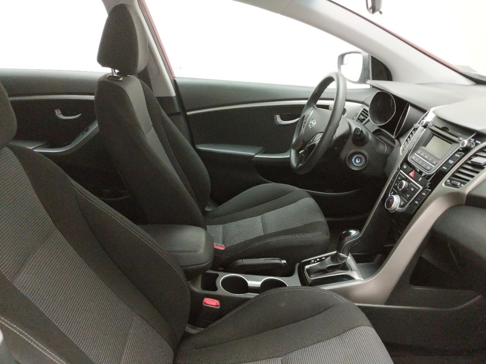 2017 Hyundai Elantra - Passenger Front Seat