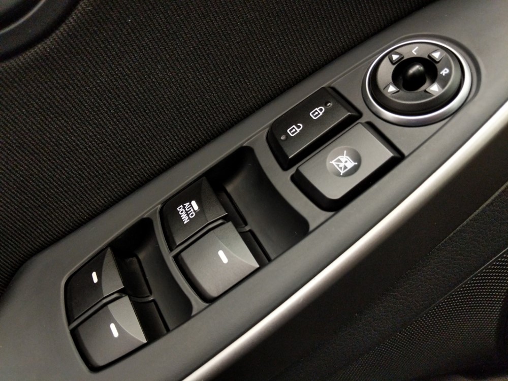 2017 Hyundai Elantra - Driver Power Windows/Lock Control