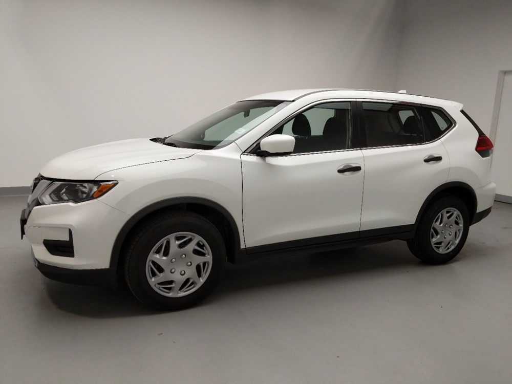 2017 Nissan Rogue - Driver Front Side