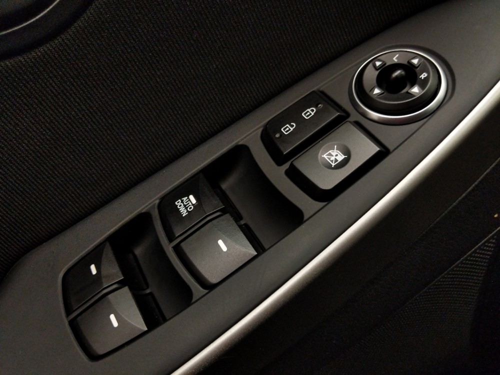 2017 Hyundai Elantra - Driver Power Windows/Lock Control