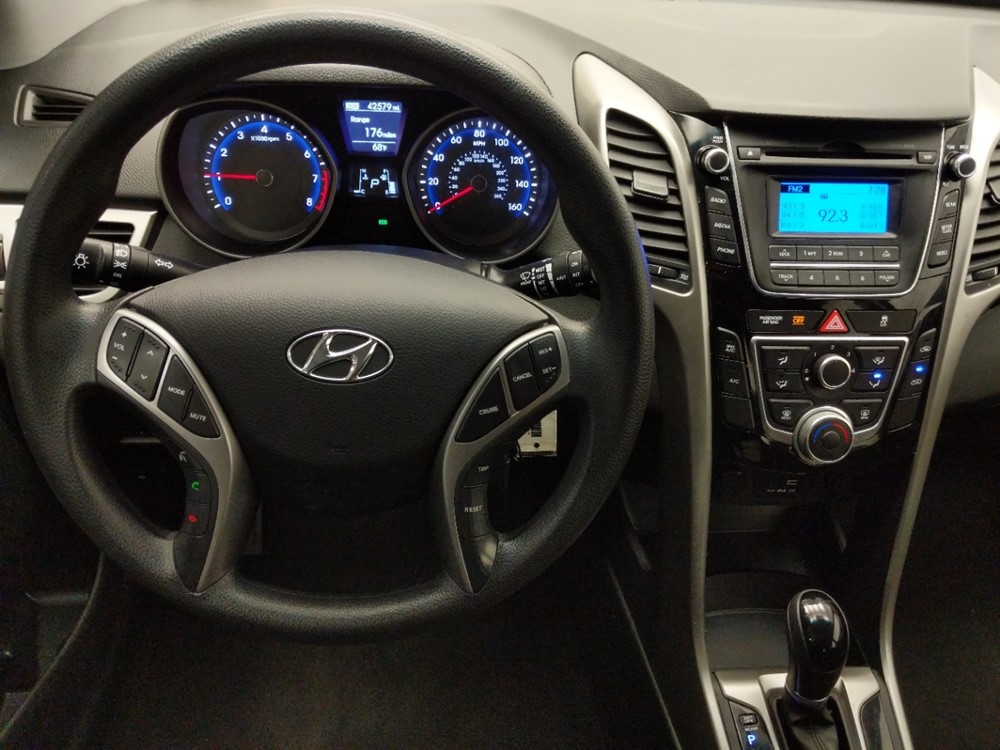 2017 Hyundai Elantra - Driver Dash