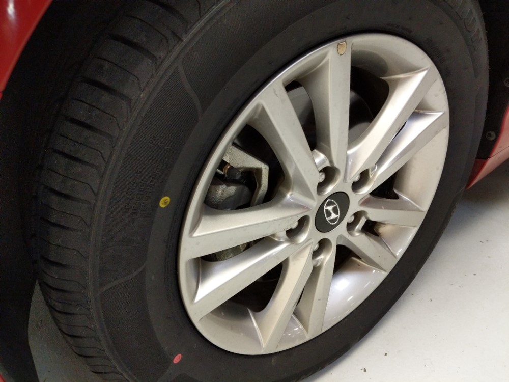 2017 Hyundai Sonata - Wheel