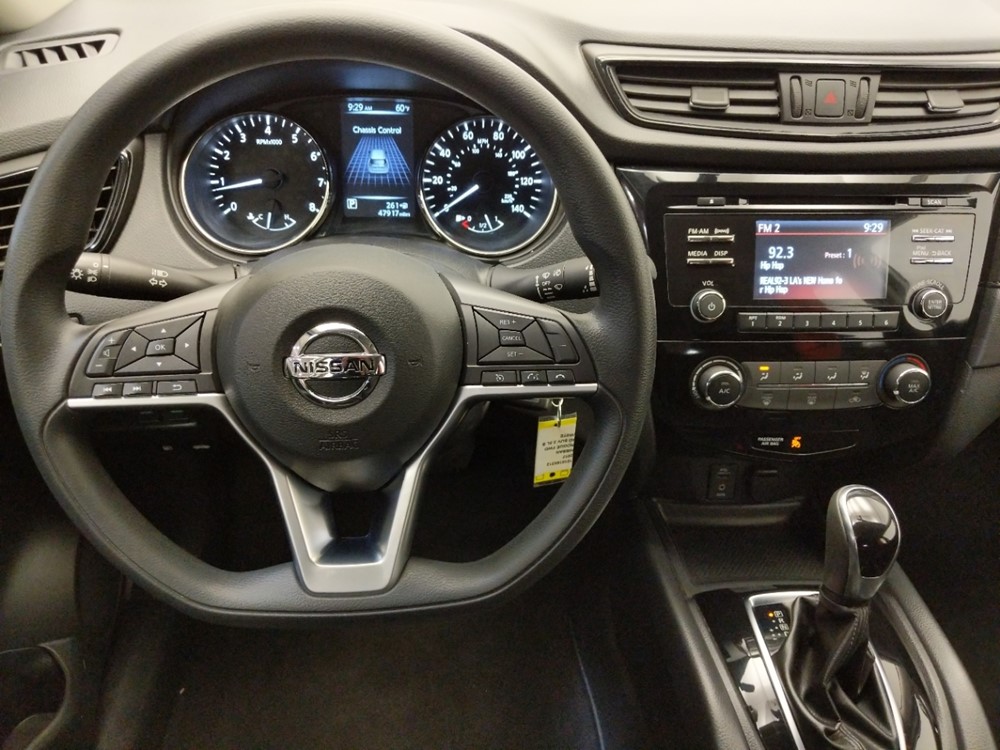 2017 Nissan Rogue - Driver Dash