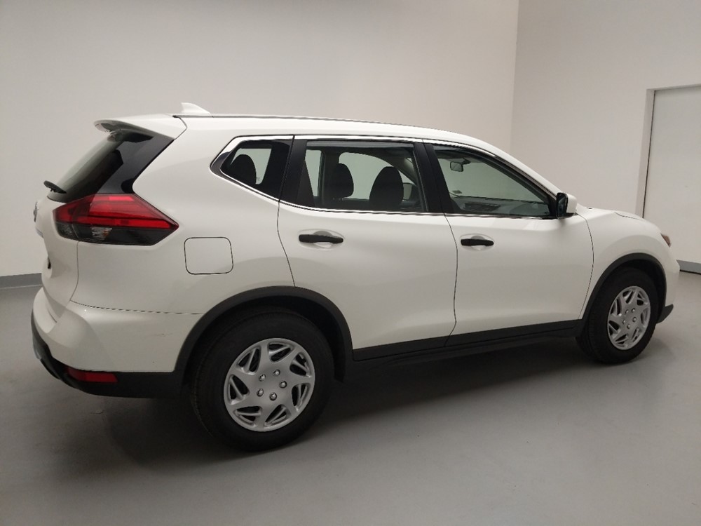 2017 Nissan Rogue - Passenger Rear Side