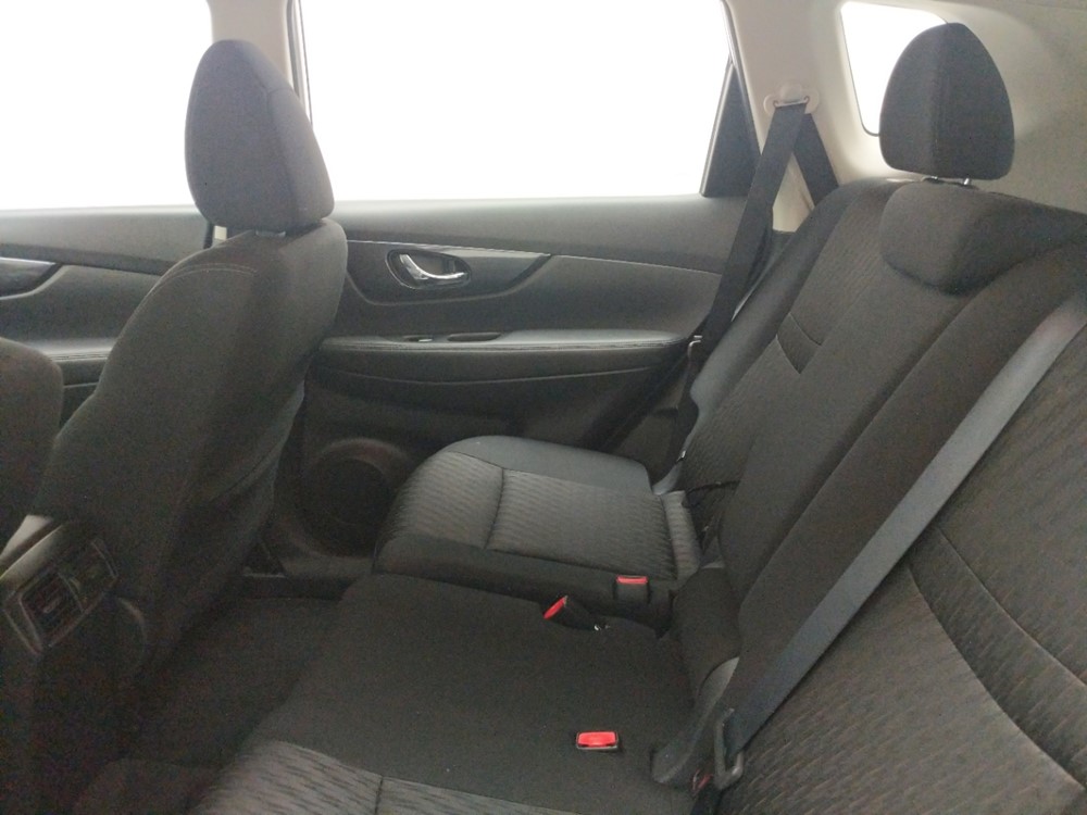 2017 Nissan Rogue - Driver Rear Seat