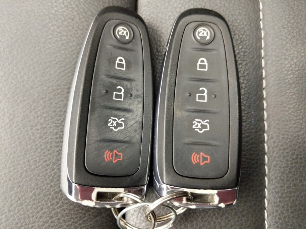 2015 Ford C-MAX - Keys