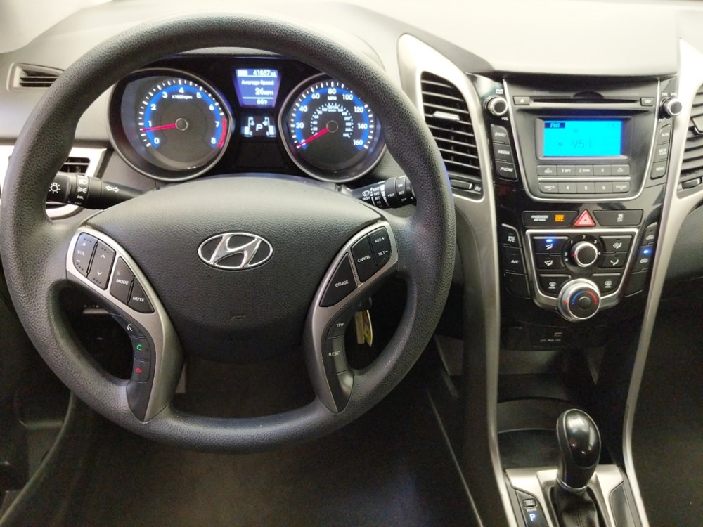 2017 Hyundai Elantra - Driver Dash