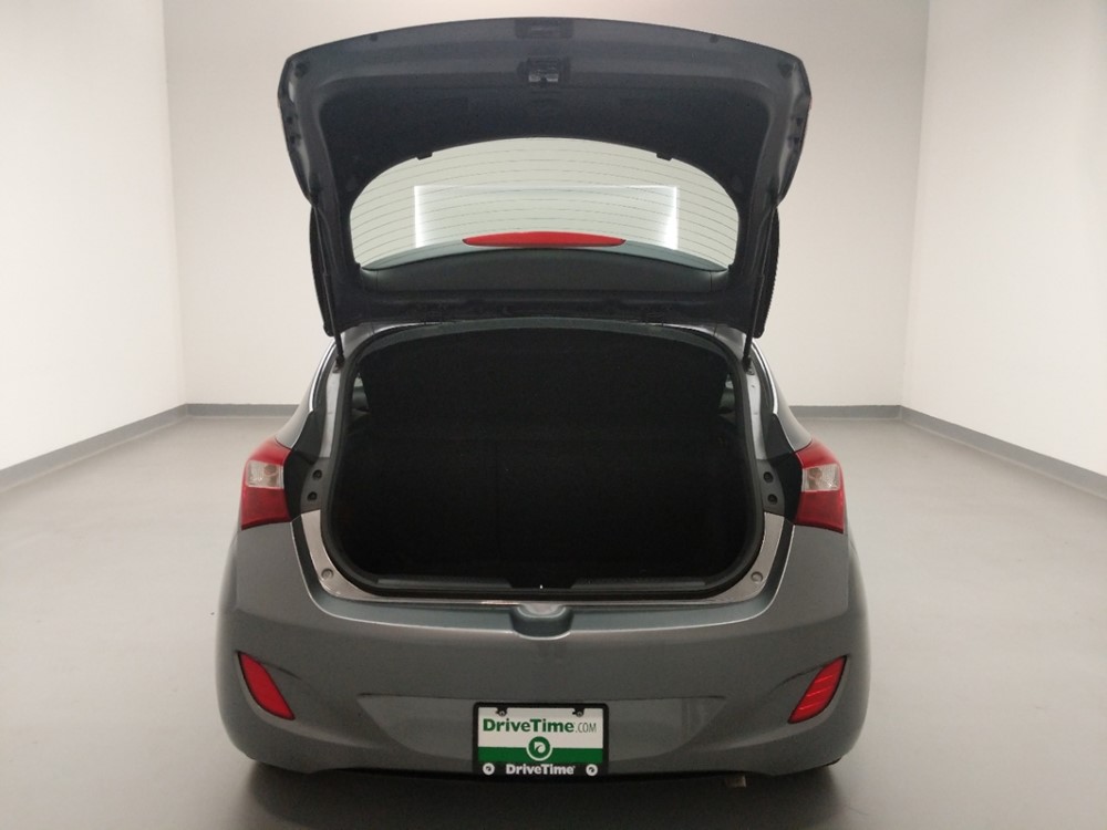 2017 Hyundai Elantra - Trunk