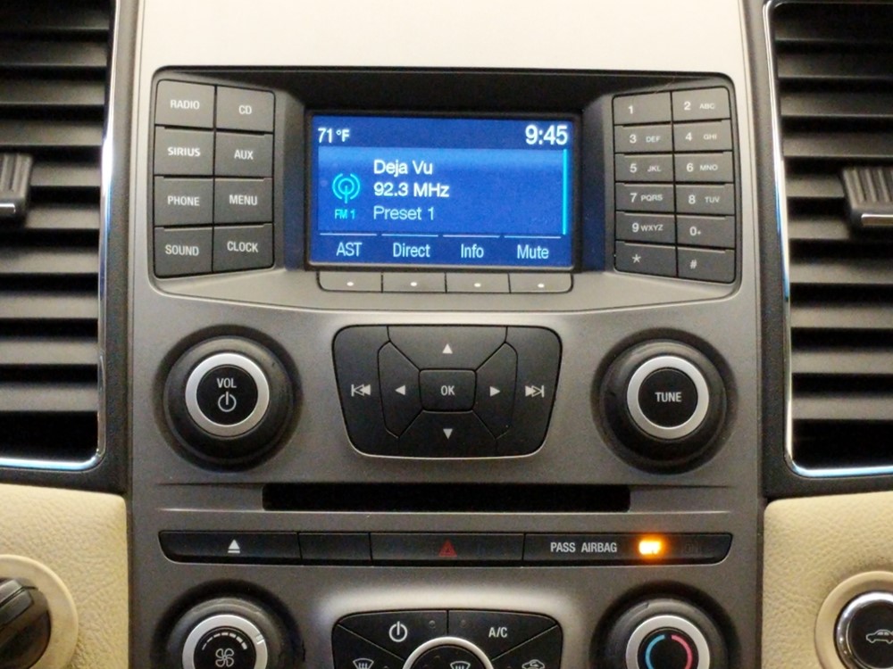 2015 Ford Taurus - Stereo Package
