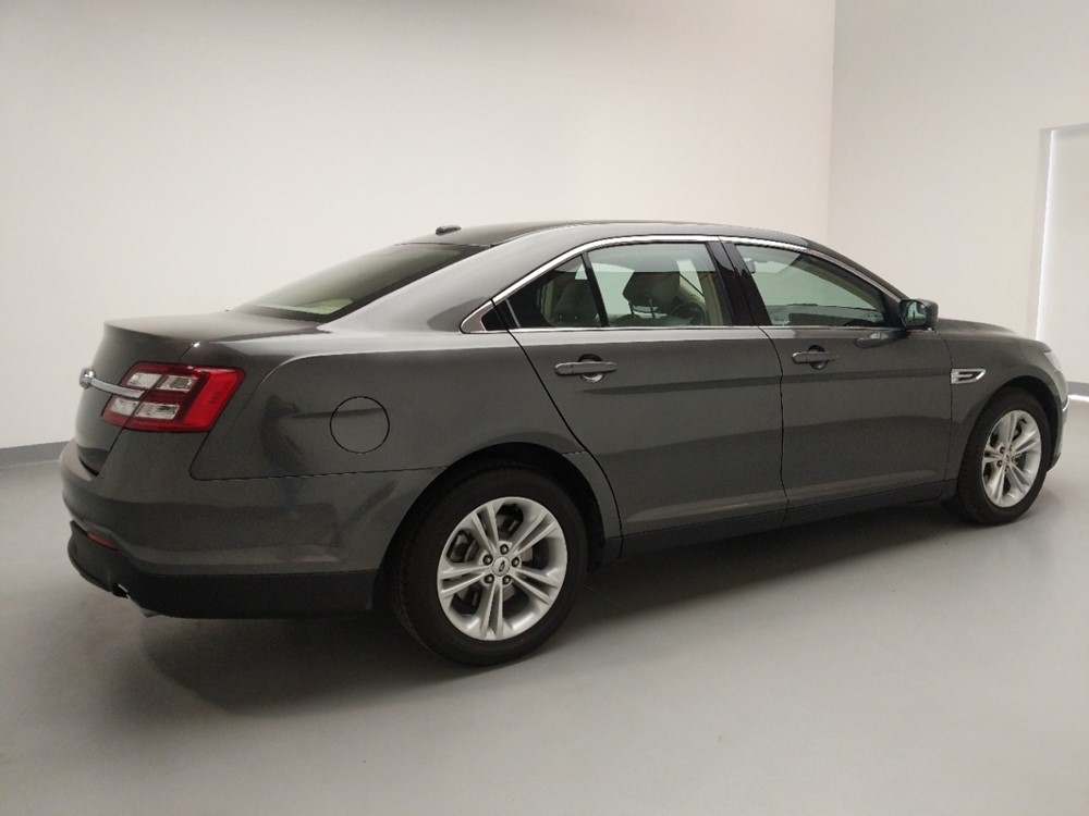 2015 Ford Taurus - Passenger Rear Side