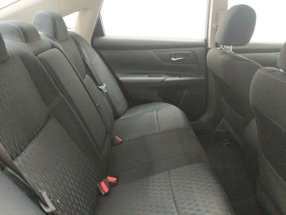 2016 Nissan Altima - Passenger Rear Seat