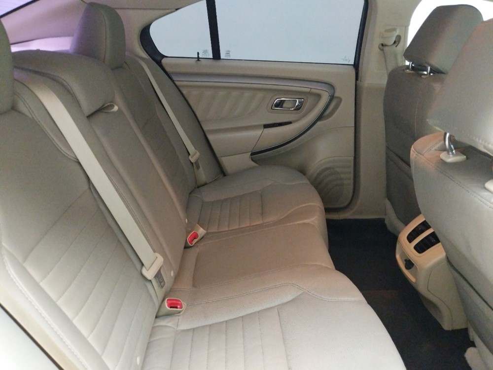 2014 Ford Taurus - Passenger Rear Seat